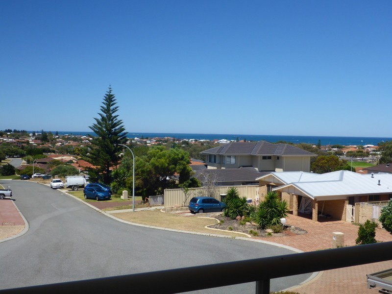 B/16 Yardarm Court, Ocean Reef WA 6027