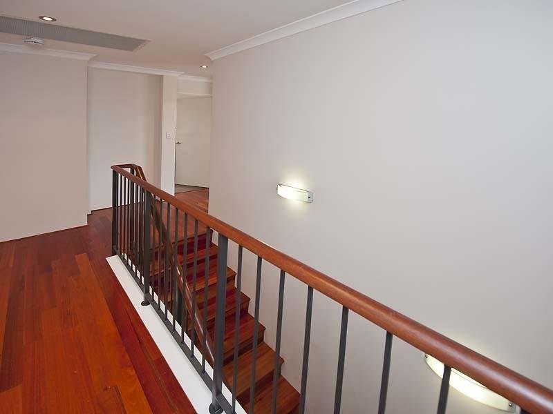 Doubleview WA 6018