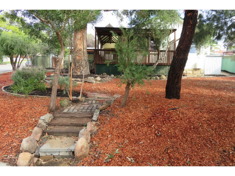 13 Ramsay Street, Karrinyup WA 6018