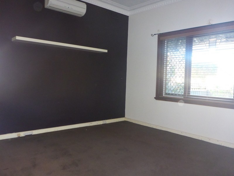 15 Lynton Street, Doubleview WA 6018