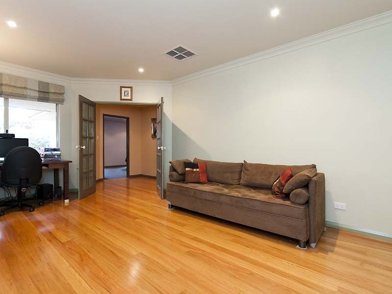 Karrinyup WA 6018