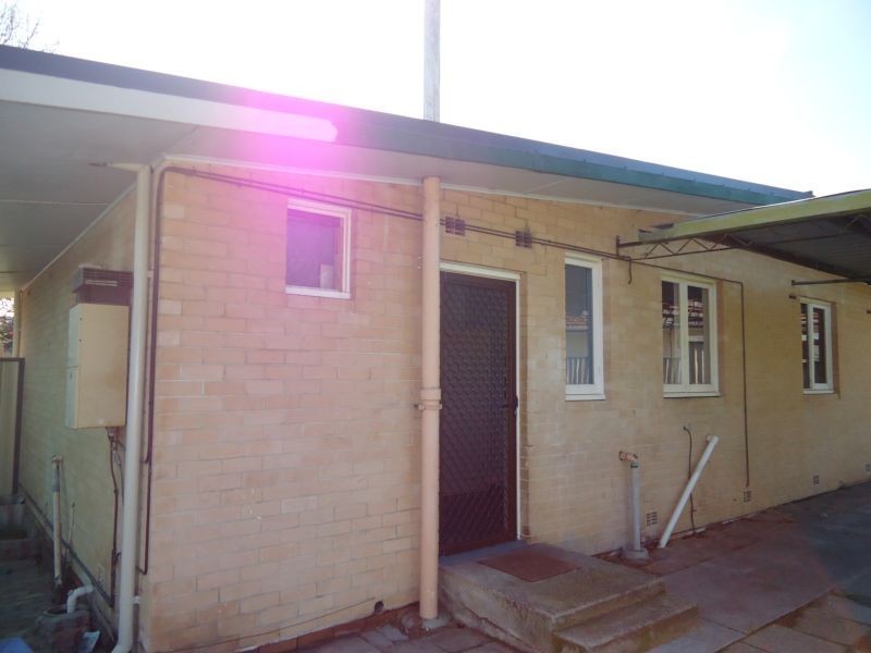 1 Shelbred Way, Westminster WA 6061