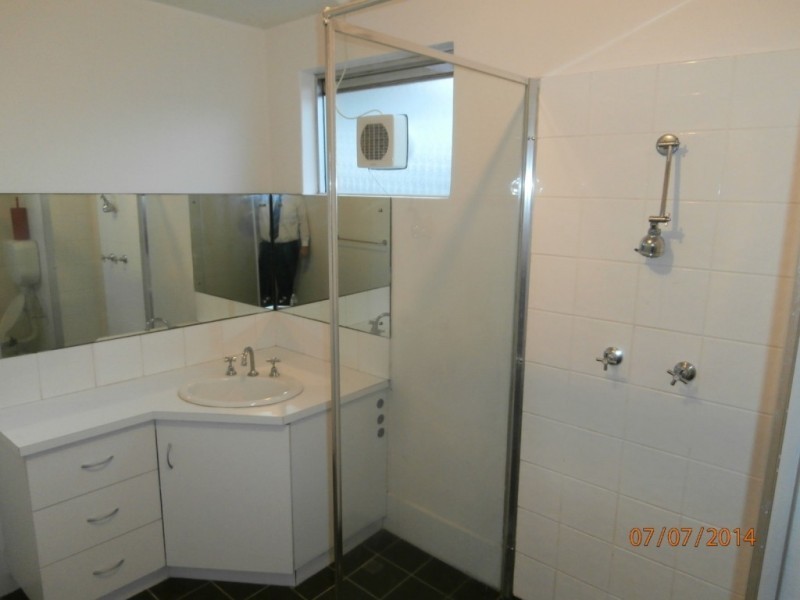 B30/305 Harborne Street, Glendalough WA 6016