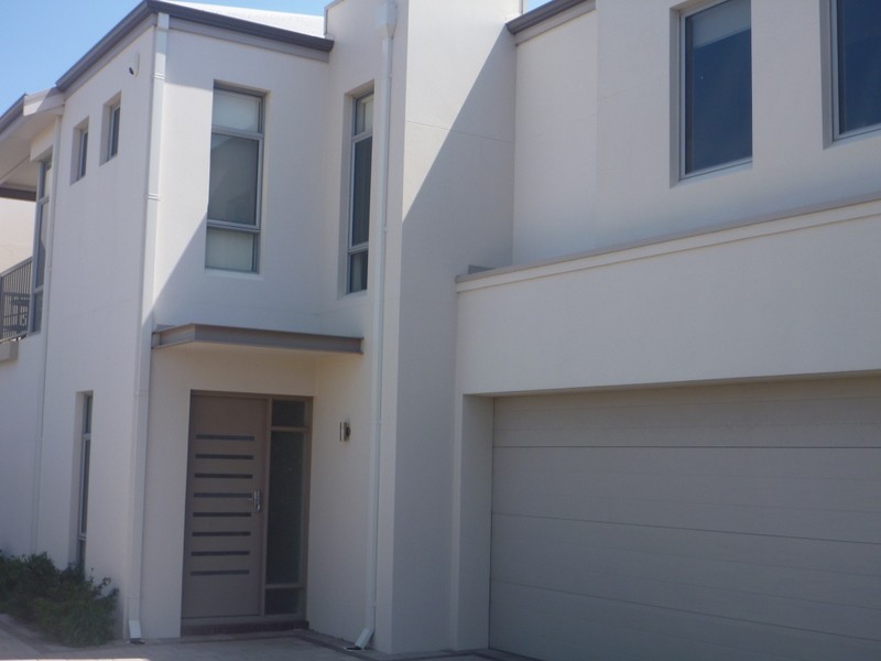 2/95 Gildercliffe Street, Scarborough WA 6019