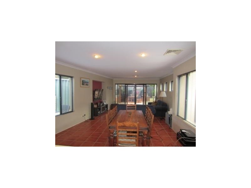 33B Shaw Road, Innaloo WA 6018