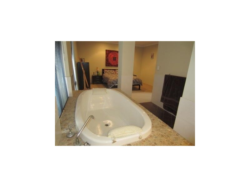 33B Shaw Road, Innaloo WA 6018