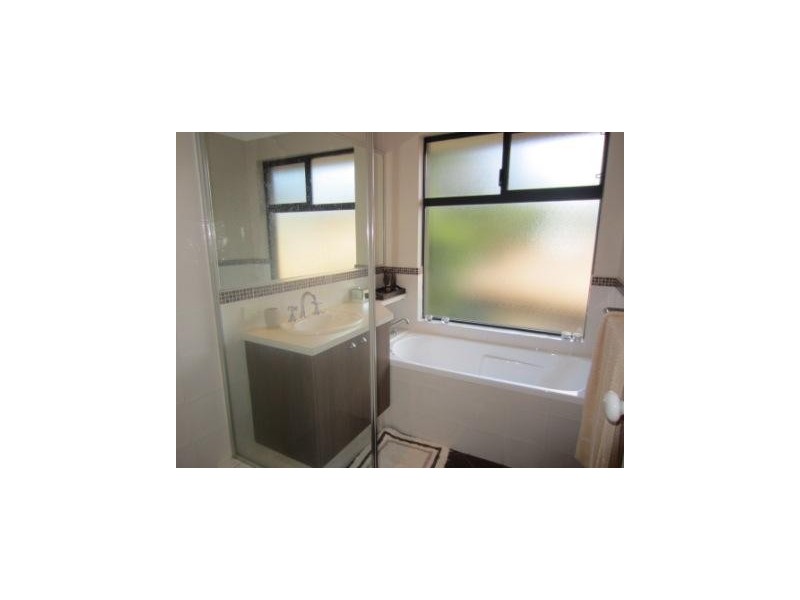 33B Shaw Road, Innaloo WA 6018