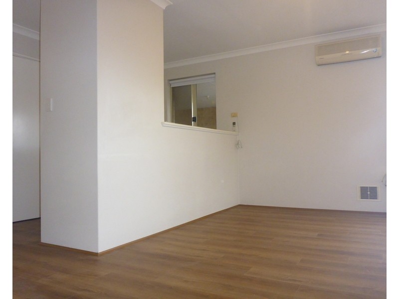 2/5 Chapman Road, St James WA 6102