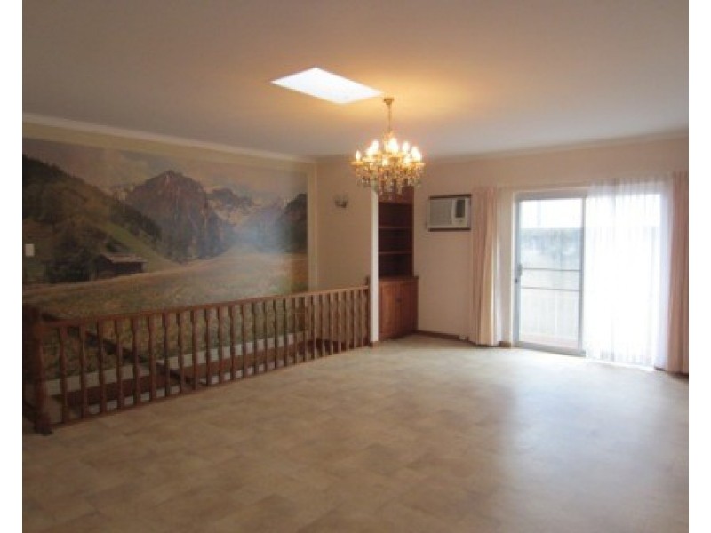 311 Huntriss Road, Doubleview WA 6018