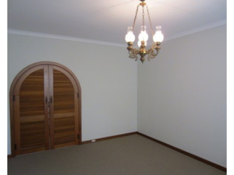 311 Huntriss Road, Doubleview WA 6018