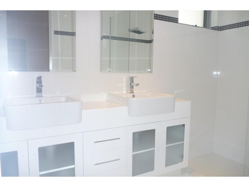 2/107 Norman Street, Innaloo WA 6018