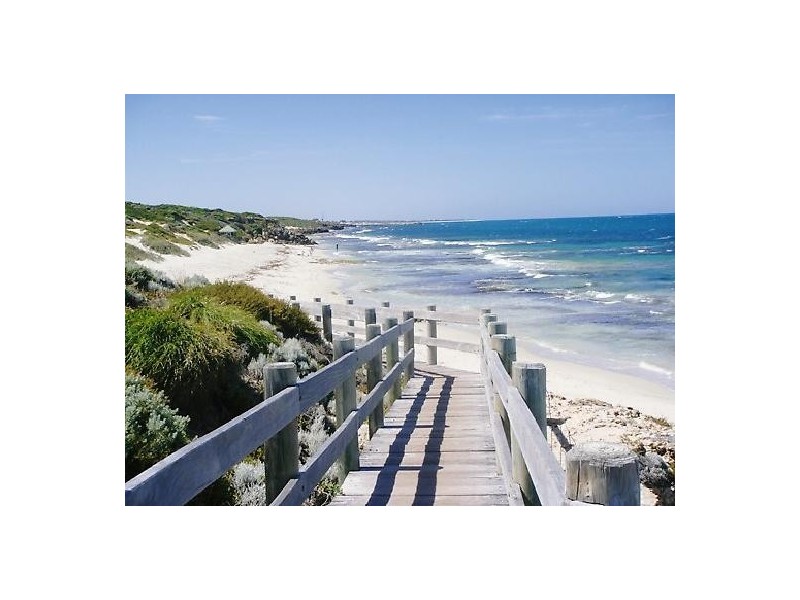 7 Lower Keys Drive, Clarkson WA 6030