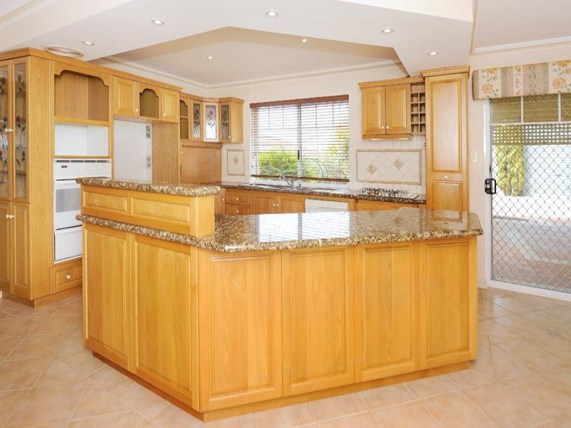 10 Hadley Place, Karrinyup WA 6018