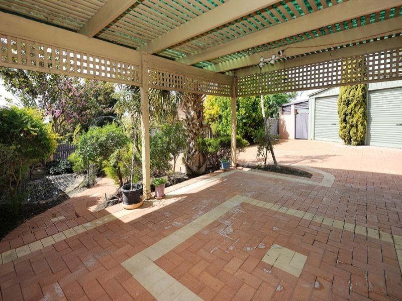 10 Hadley Place, Karrinyup WA 6018