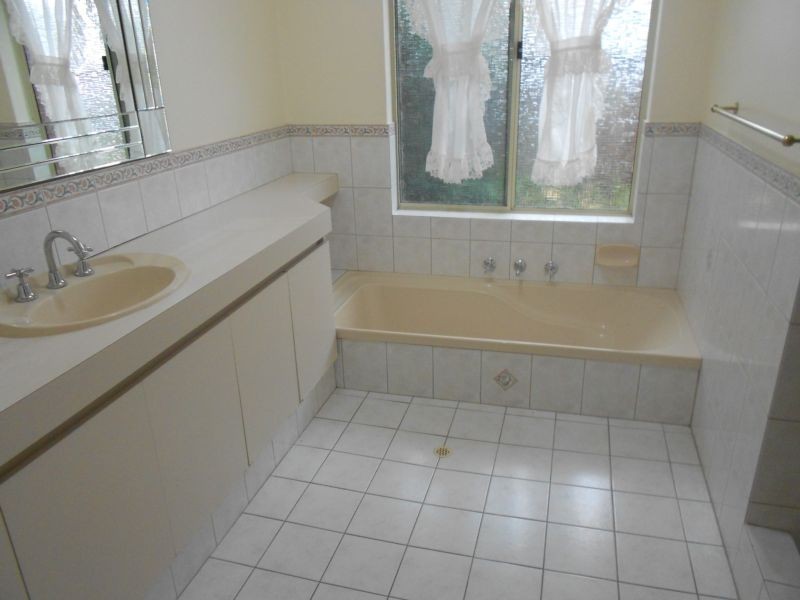 11 Brushfield Way, Gwelup WA 6018