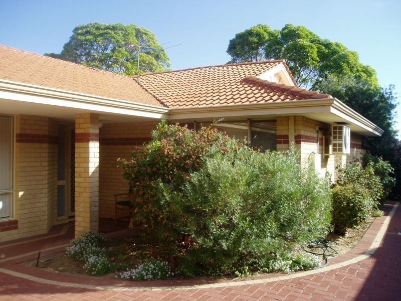 4/170 Grand Promenade, Doubleview WA 6018
