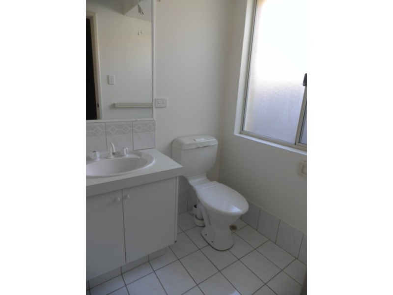 4/170 Grand Promenade, Doubleview WA 6018
