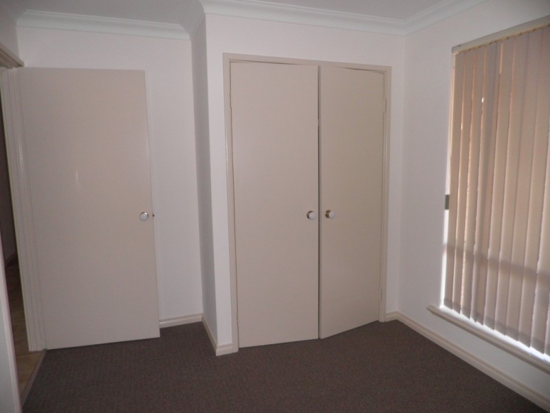 4/170 Grand Promenade, Doubleview WA 6018