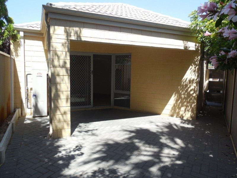 B/34 Boronia Street, Innaloo WA 6018