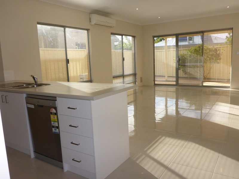 14 Shaw Road, Innaloo WA 6018