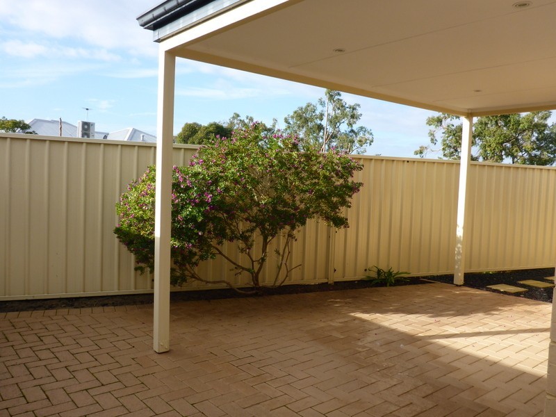 14 Shaw Road, Innaloo WA 6018