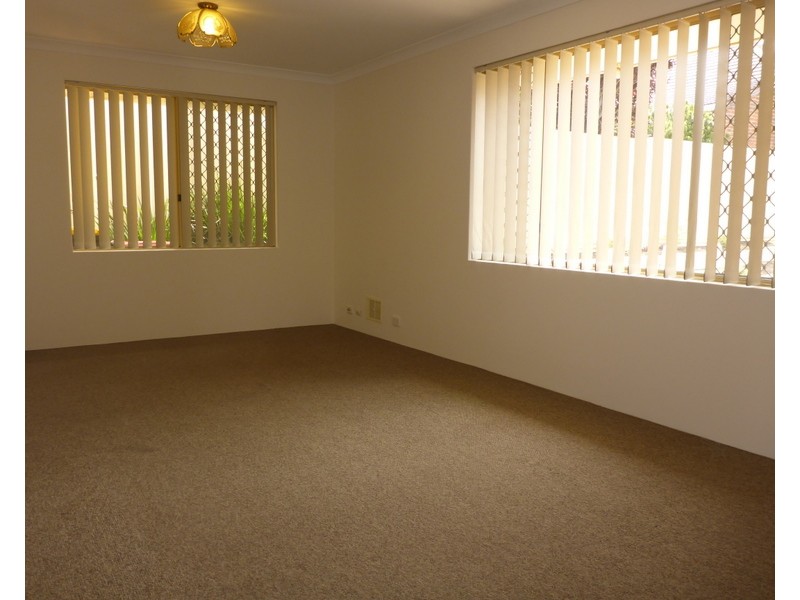 245B Grand Promenade, Doubleview WA 6018