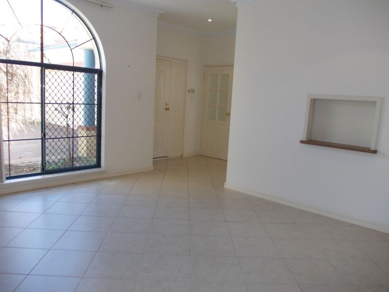 10C Hindmarsh Avenue, Yokine WA 6060