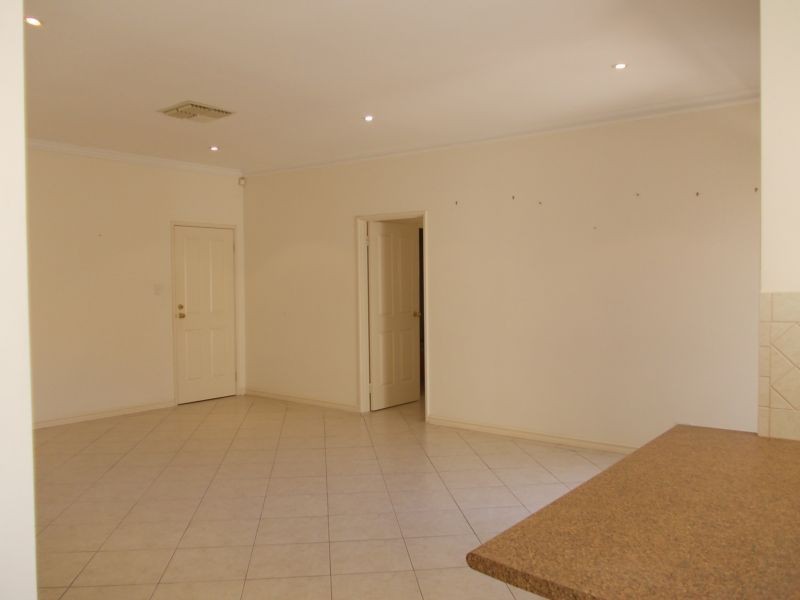 10C Hindmarsh Avenue, Yokine WA 6060