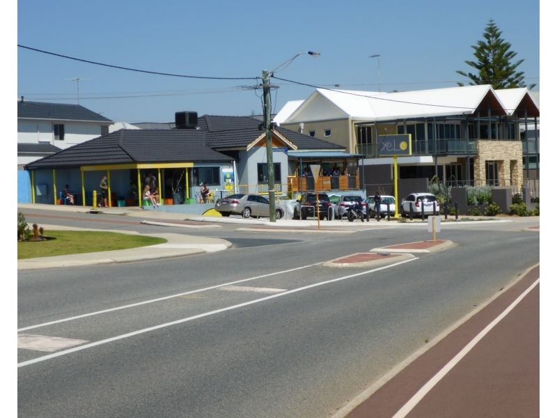 107 Arnott Street, Trigg WA 6029