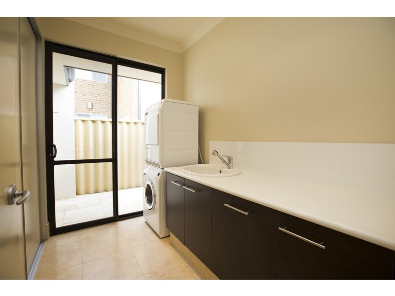 87 Delgado Parade, Iluka WA 6028