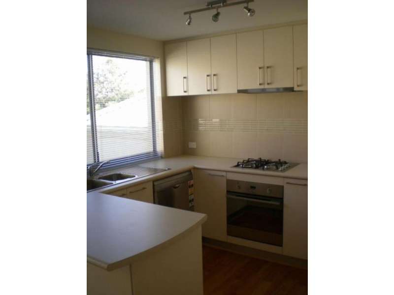 1/2 Lilacdale Road, Innaloo WA 6018