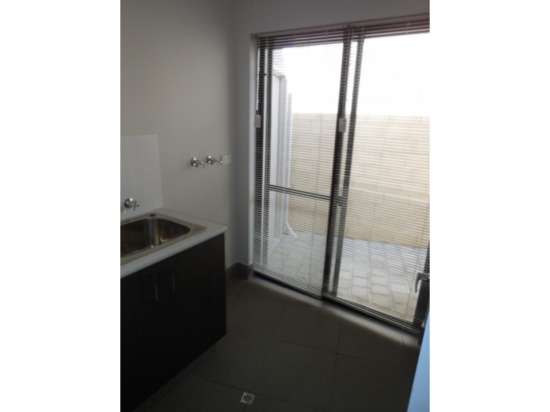 B/12 Muriel Avenue, Innaloo WA 6018