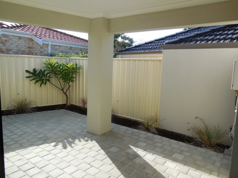 B/12 Muriel Avenue, Innaloo WA 6018