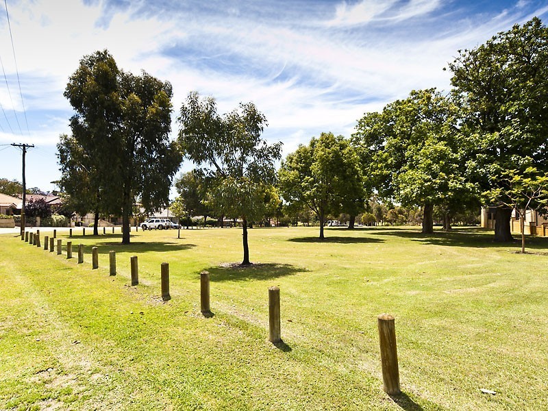 5 Selina Street, Innaloo WA 6018