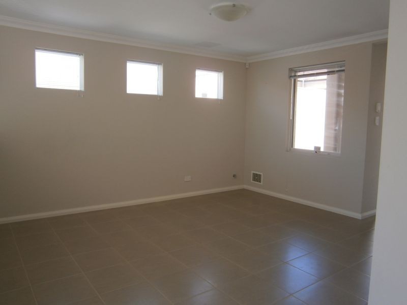 12B Findon Crescent, Westminster WA 6061