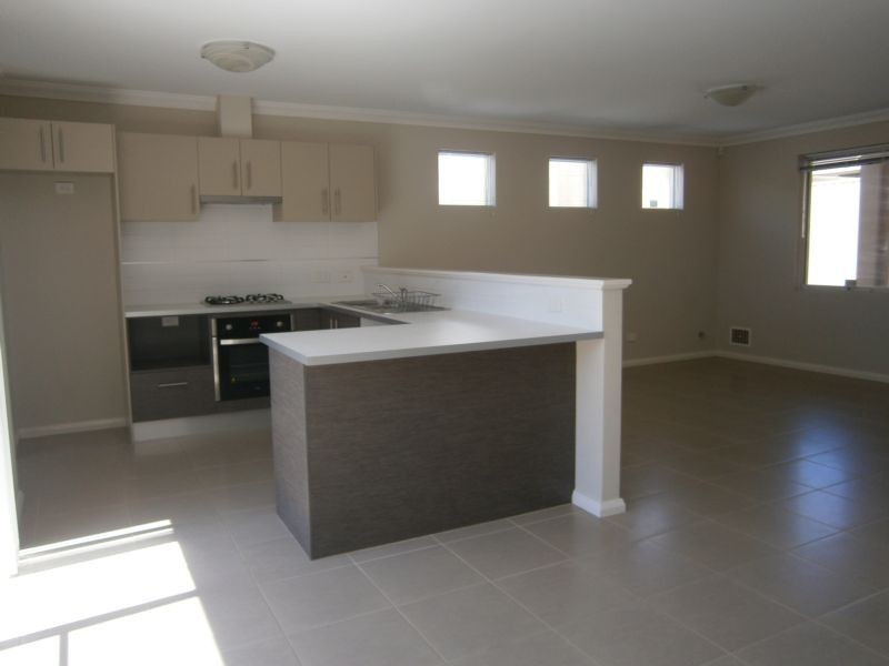 12B Findon Crescent, Westminster WA 6061