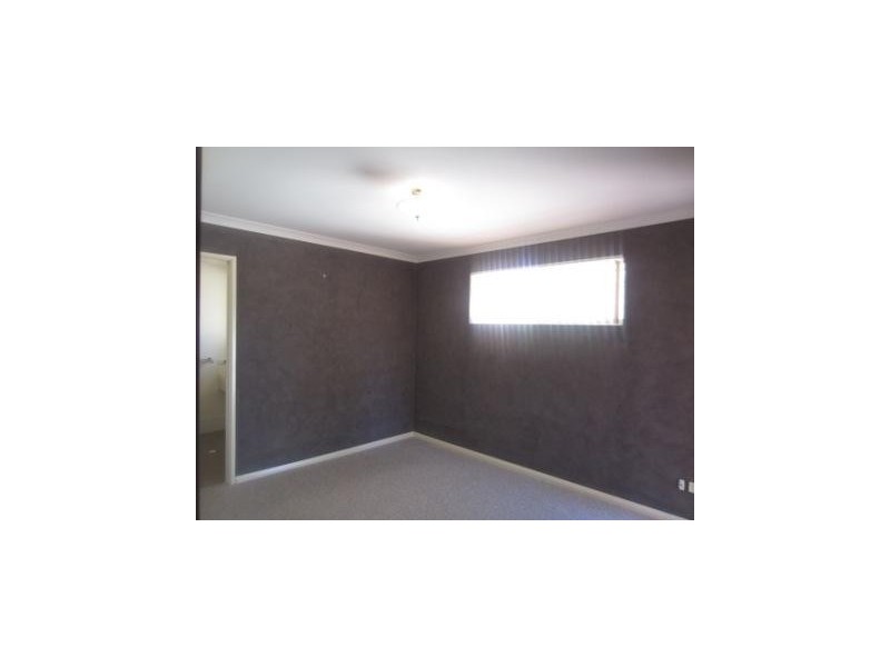 2/10 Nanson Way, Nollamara WA 6061