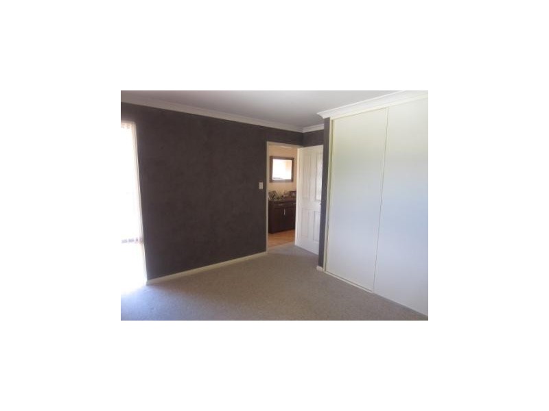 2/10 Nanson Way, Nollamara WA 6061