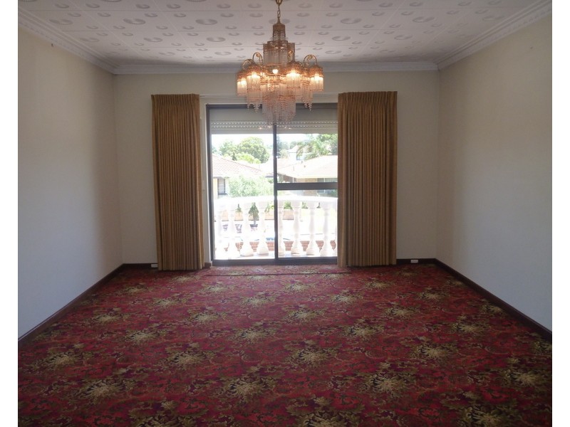 28 Corella Street, Stirling WA 6021