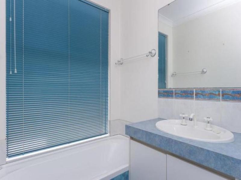 21 Santarosa Way, Stirling WA 6021