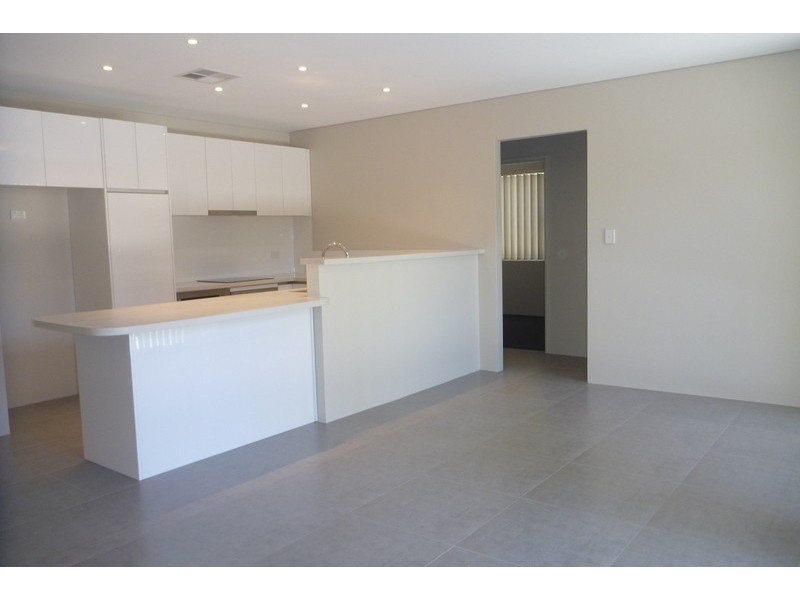 7B Earnley Crescent, Balga WA 6061