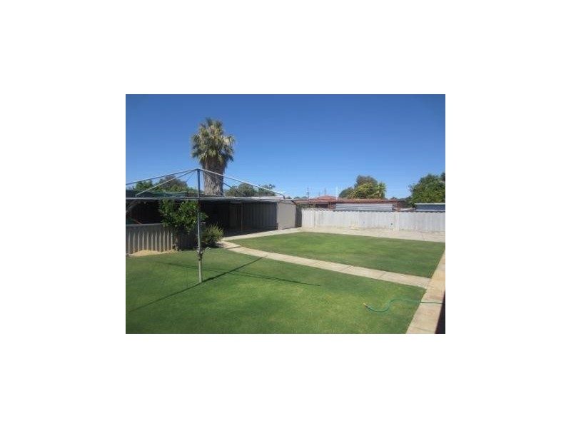 4 Balcombe Street, Westminster WA 6061