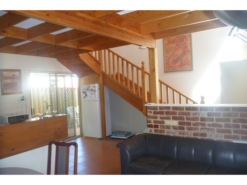 3/16 Muir Street, Innaloo WA 6018