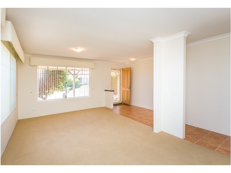 22 Bergalia Mews, Currambine WA 6028