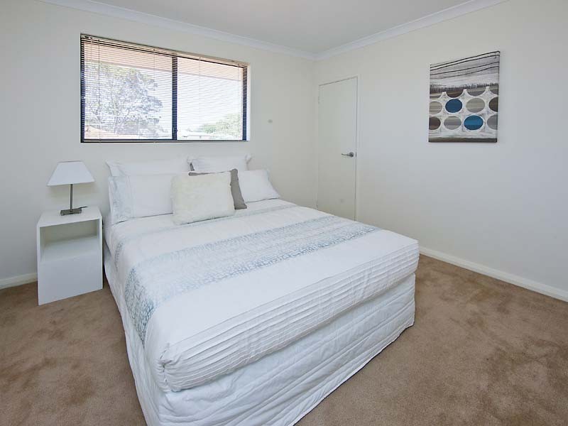 3/18 Escot Road, Innaloo WA 6018