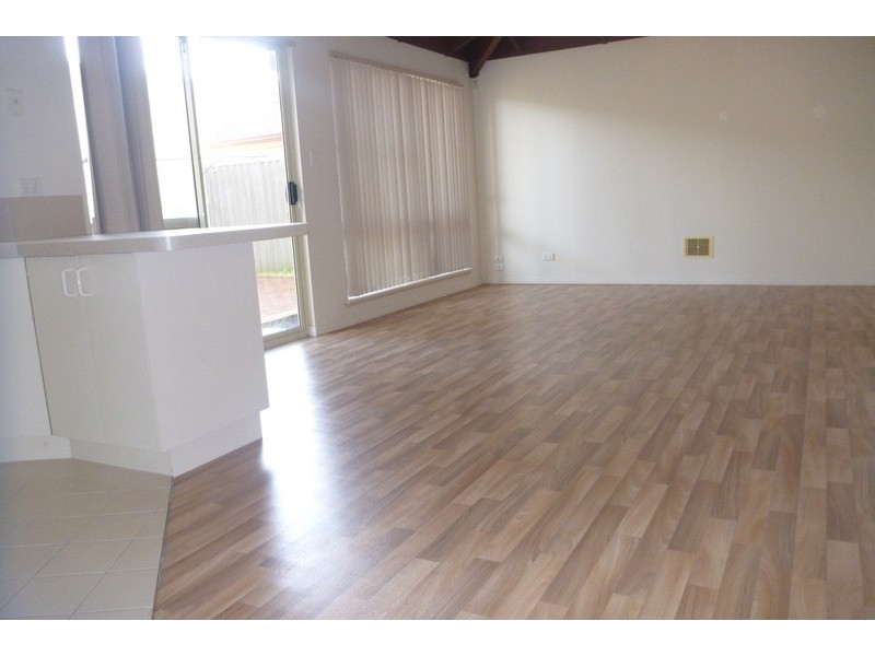 2/166 Odin Road, Innaloo WA 6018