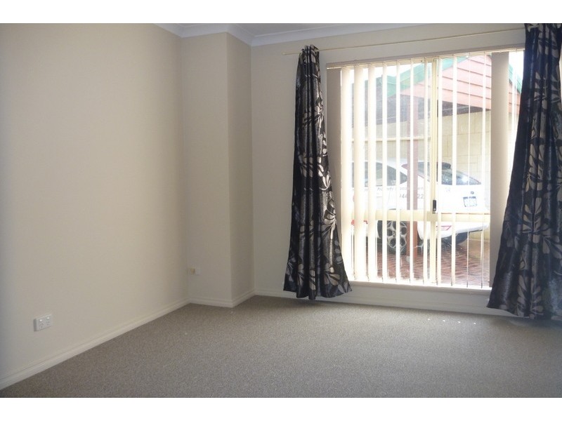 2/166 Odin Road, Innaloo WA 6018