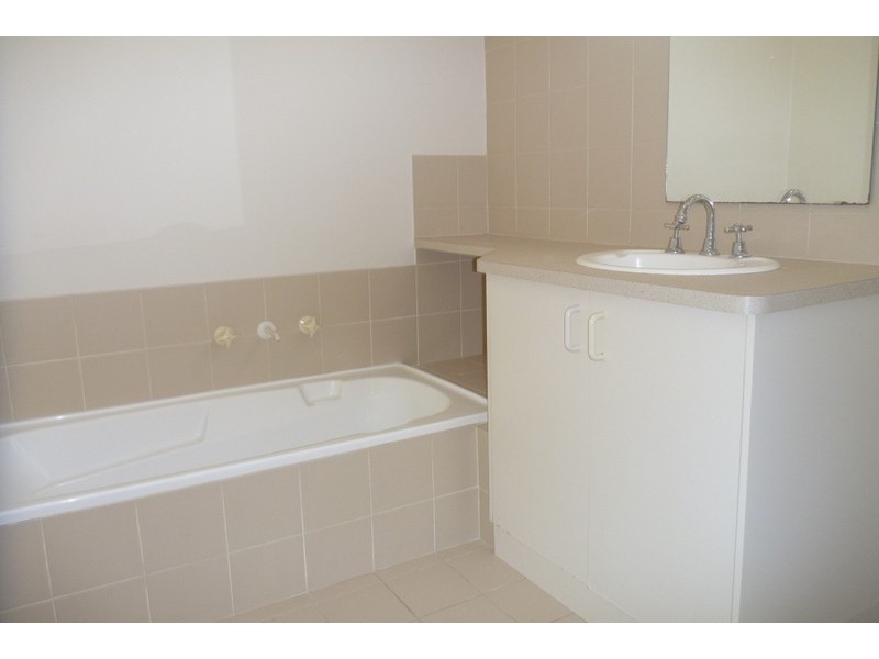 2/166 Odin Road, Innaloo WA 6018