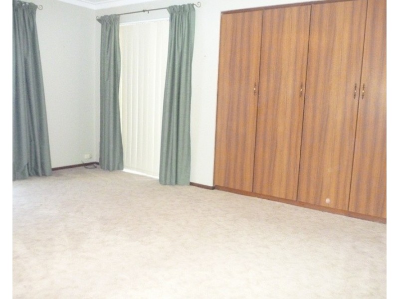 6 Defoe Court, Kingsley WA 6026