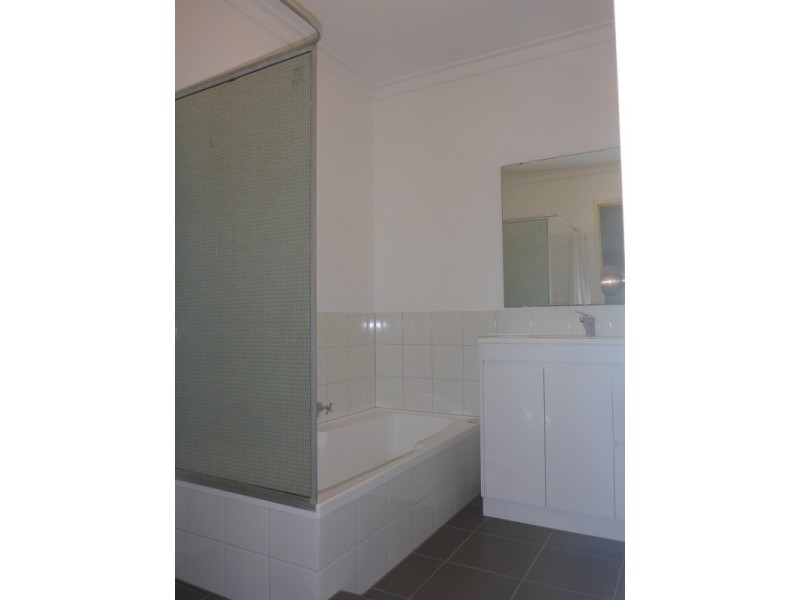 2/278 Hancock Street, Doubleview WA 6018